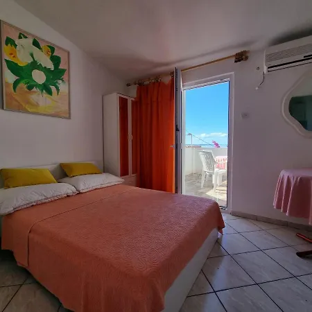 Apartments Ana Novalja Exterior photo