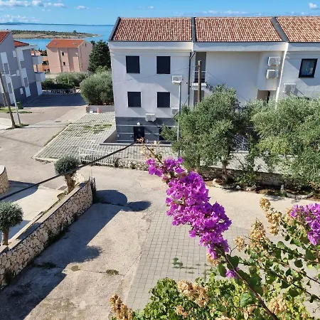 Apartments Ana Novalja Exterior photo