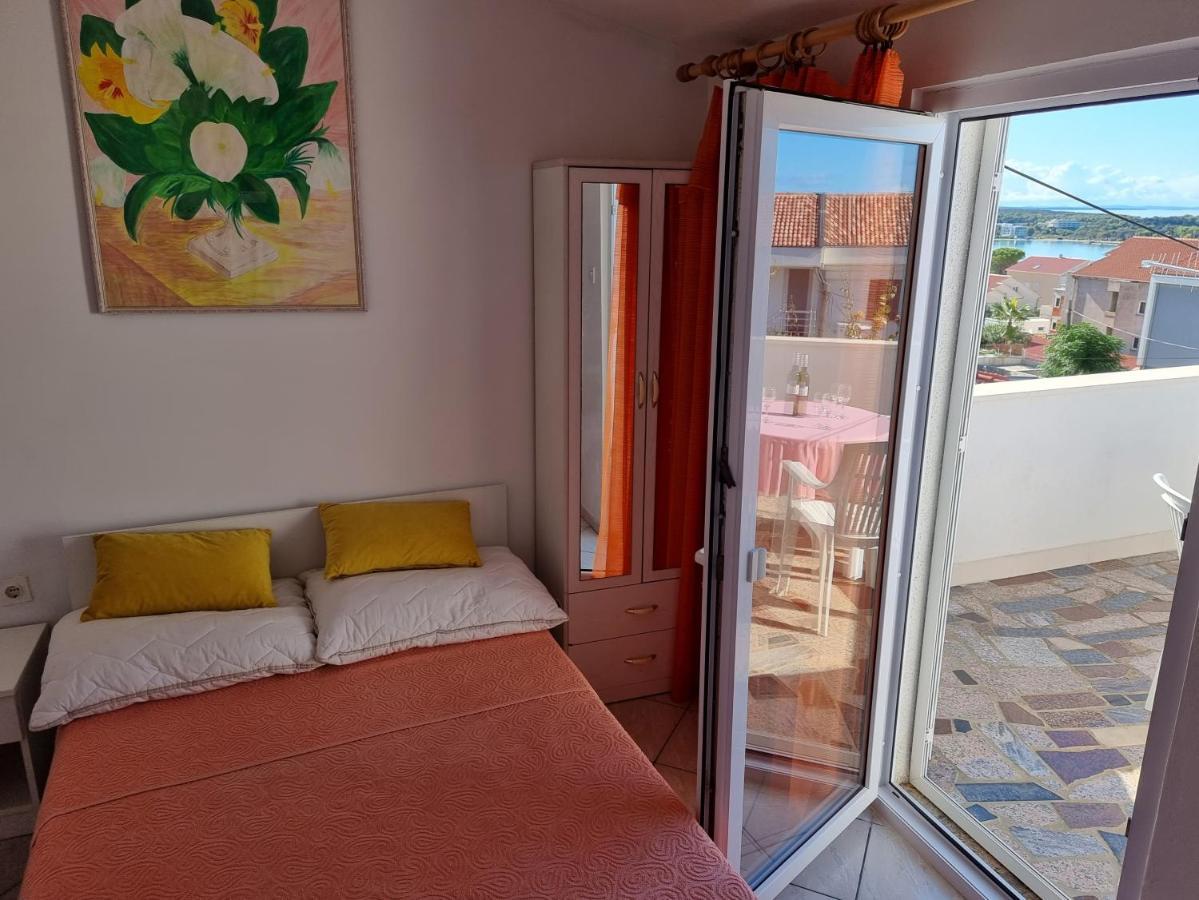 Apartment Ana *