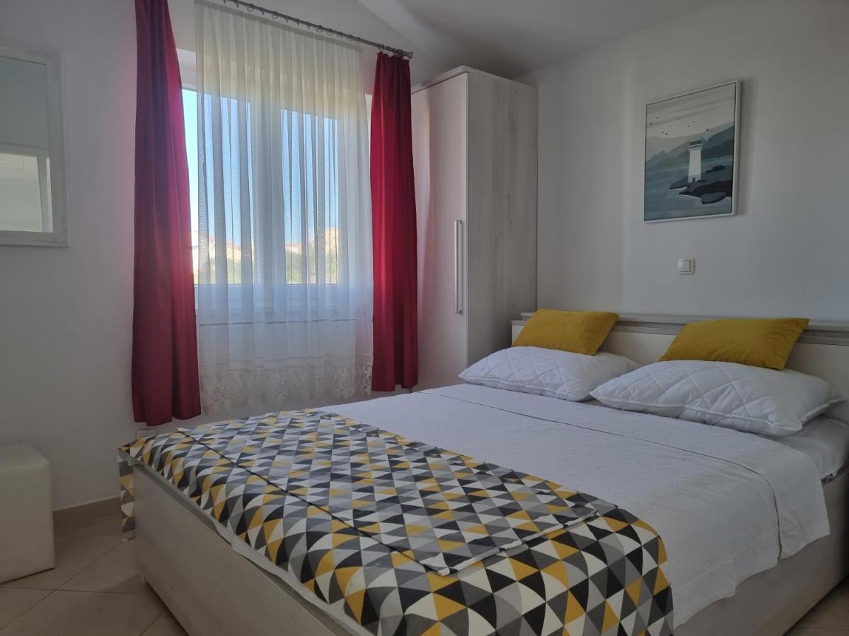 Ana Apartment Novalja