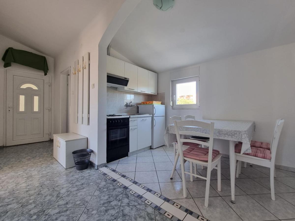 Appartement Ana Novalja