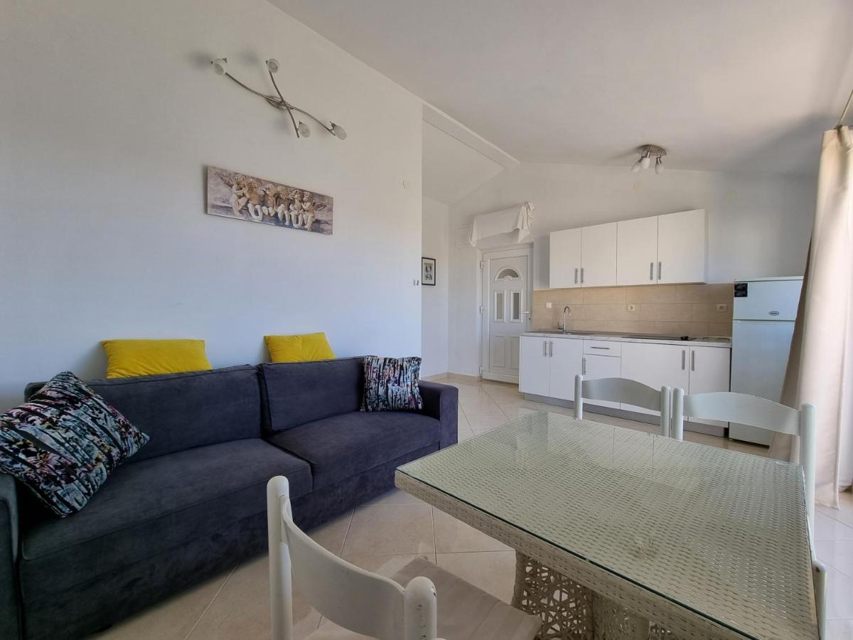 Ana Apartment Novalja