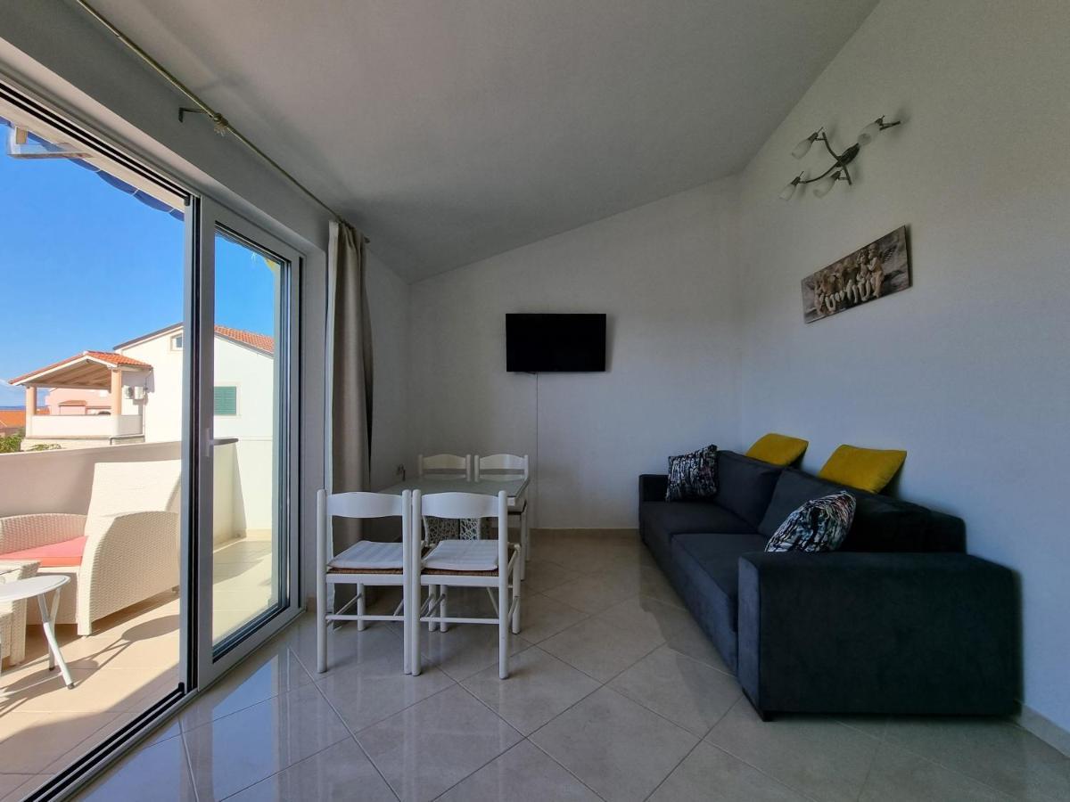 Apartment Ana Novalja